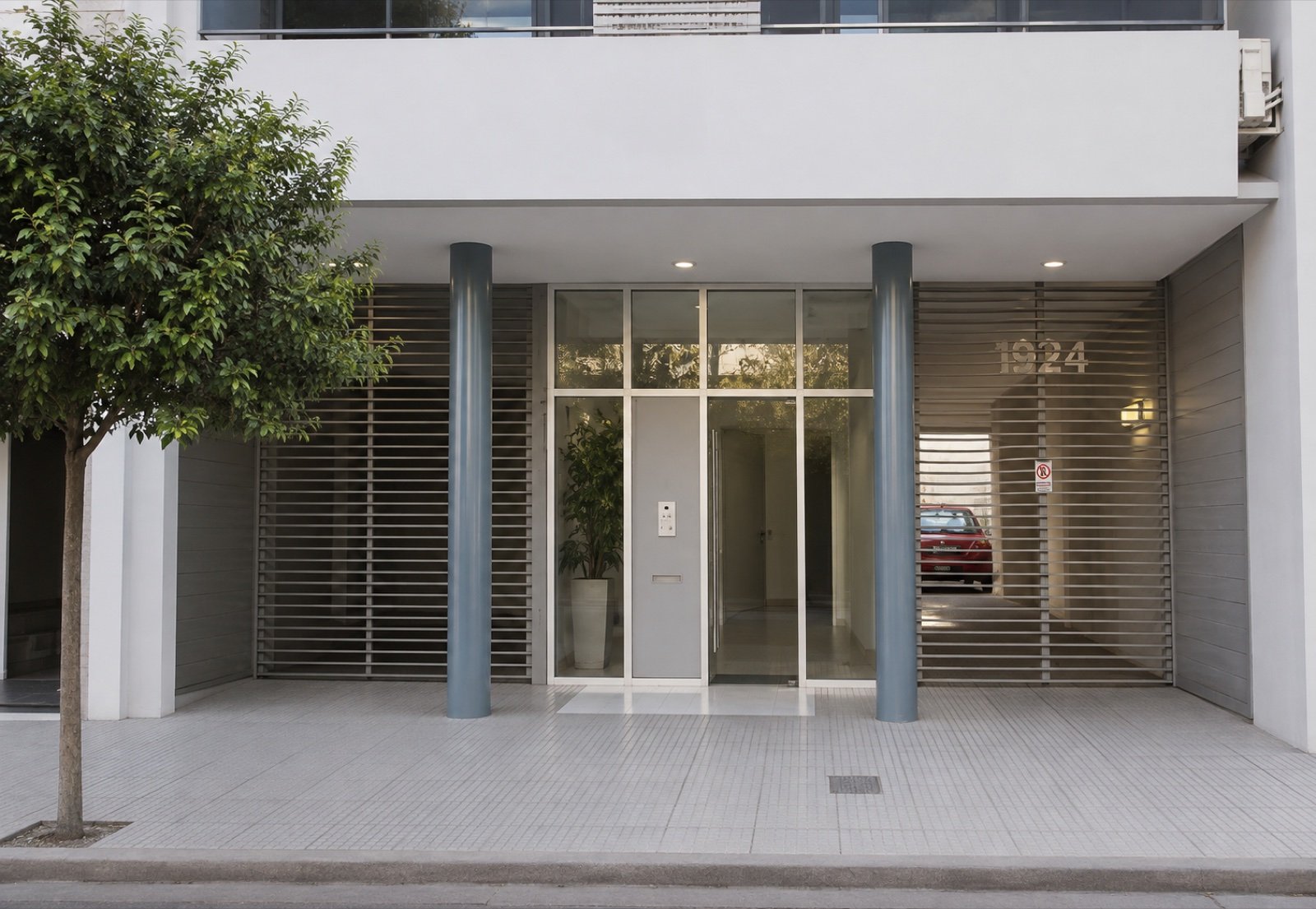Acceso de entrada del edificio Araoz 1924