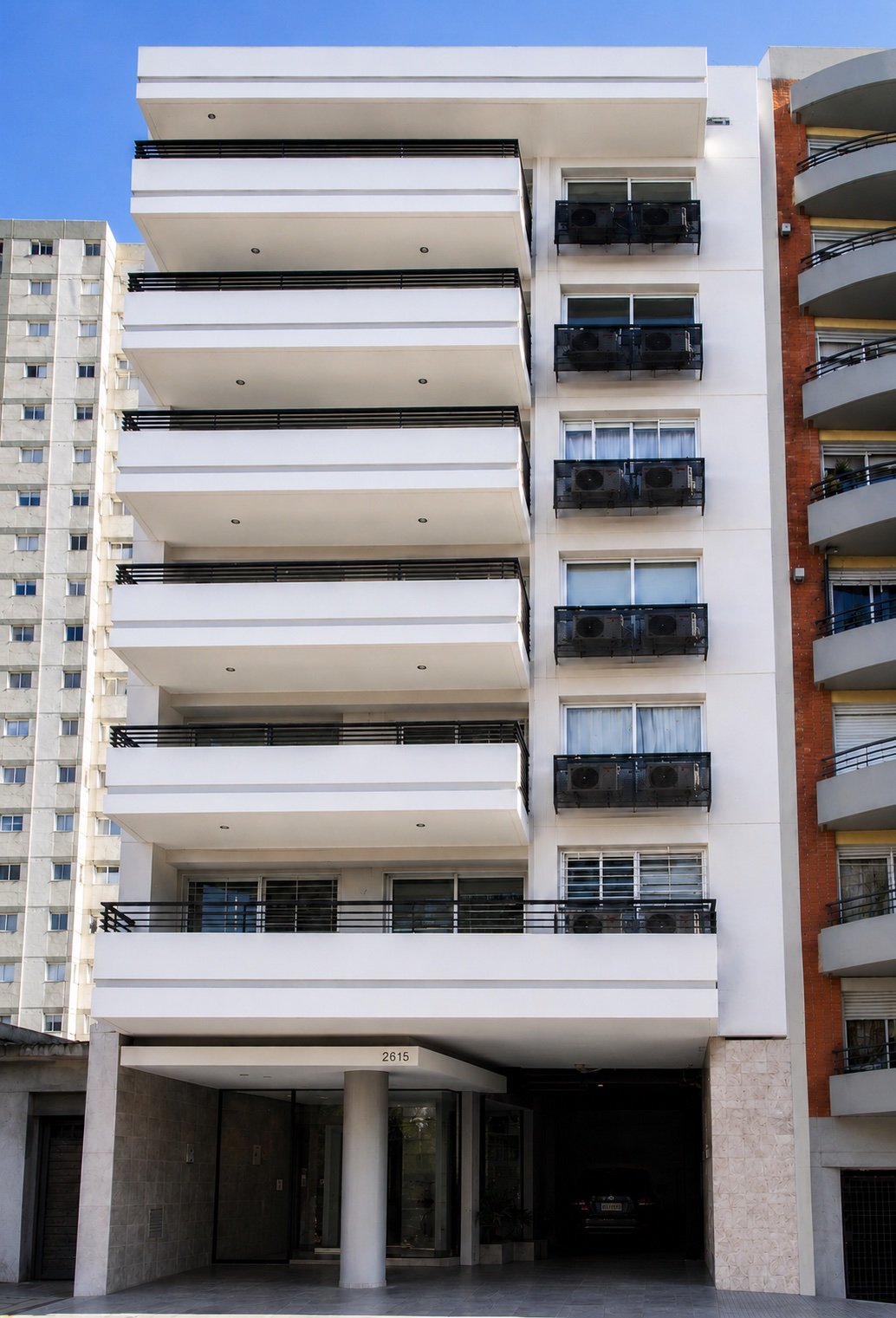 Fachada exterior del edificio Riglos 745 en Caballito